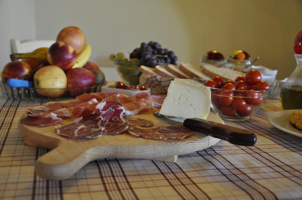 Agriturismo Le Vigne 폴리뇨 외부 사진