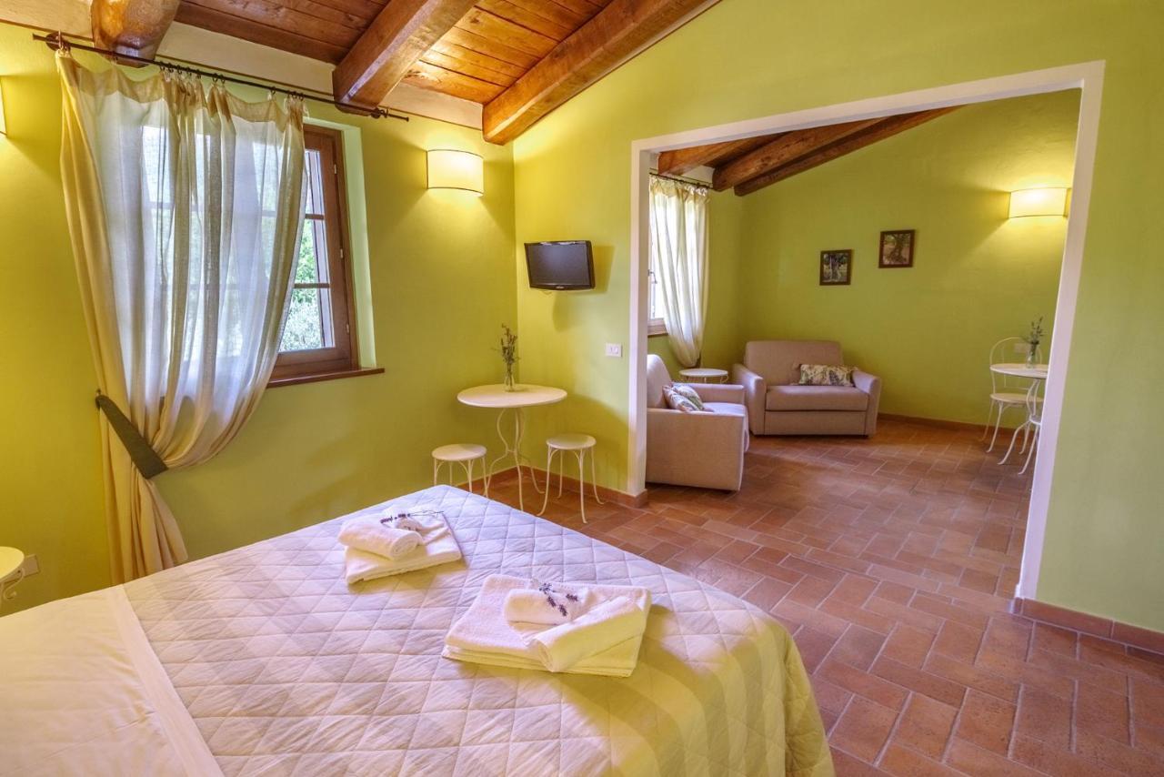 Agriturismo Le Vigne 폴리뇨 외부 사진