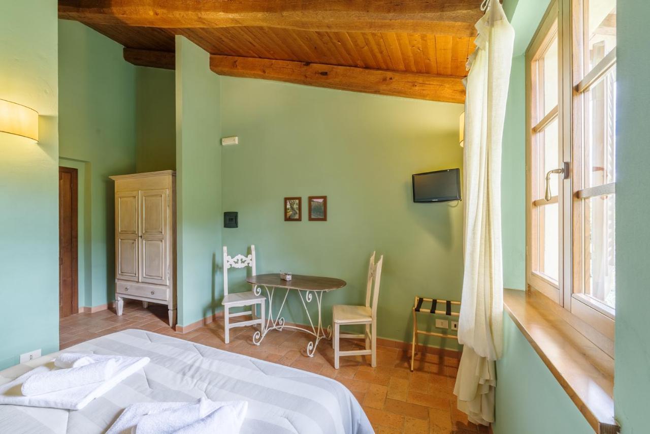 Agriturismo Le Vigne 폴리뇨 외부 사진