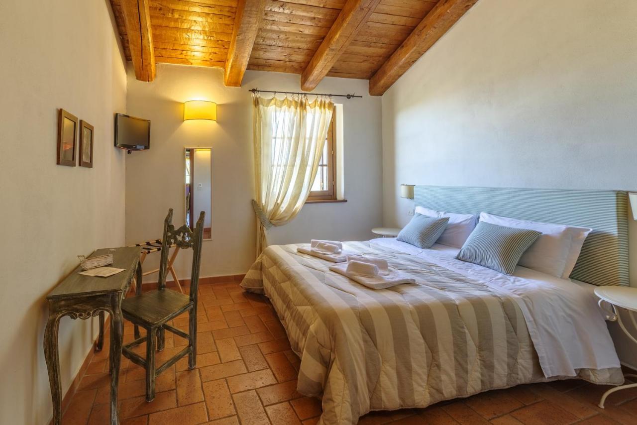 Agriturismo Le Vigne 폴리뇨 외부 사진
