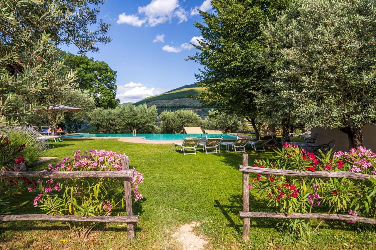 Agriturismo Le Vigne 폴리뇨 외부 사진