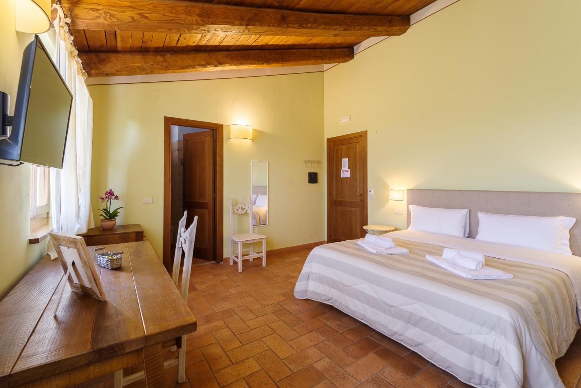 Agriturismo Le Vigne 폴리뇨 외부 사진