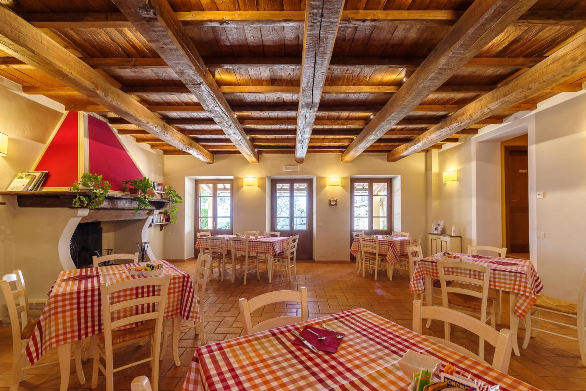 Agriturismo Le Vigne 폴리뇨 외부 사진