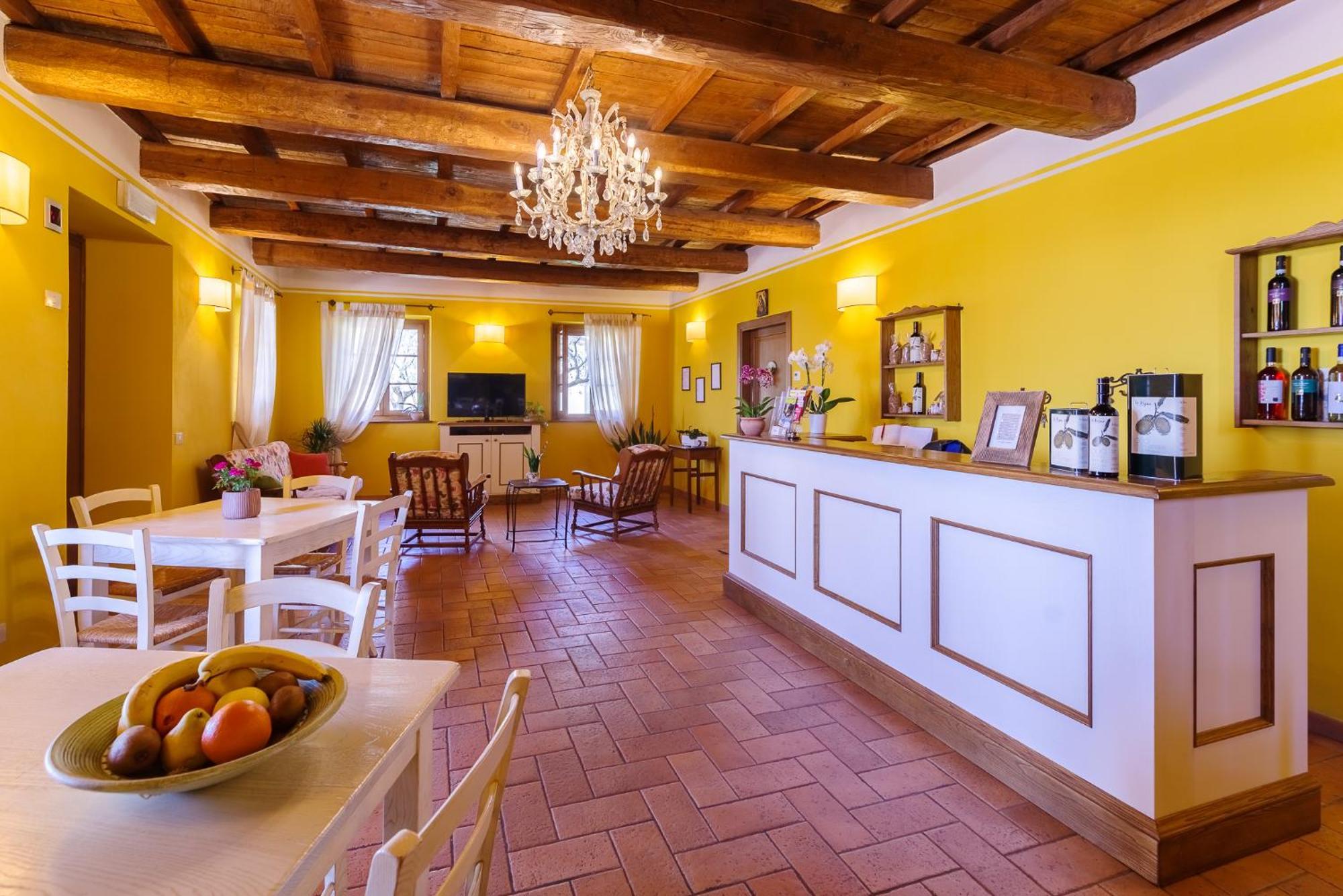 Agriturismo Le Vigne 폴리뇨 외부 사진