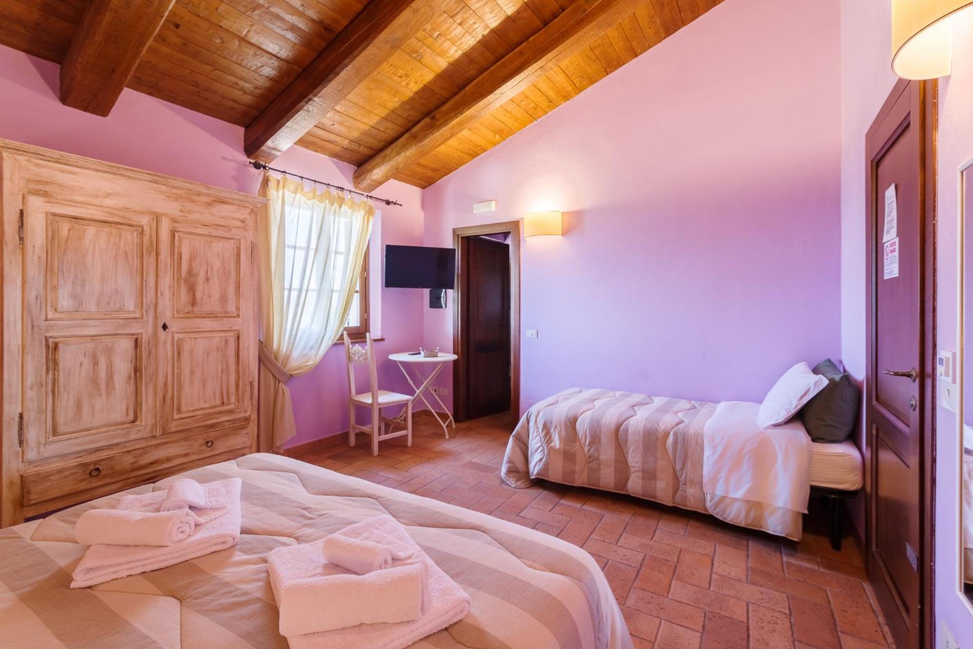 Agriturismo Le Vigne 폴리뇨 외부 사진
