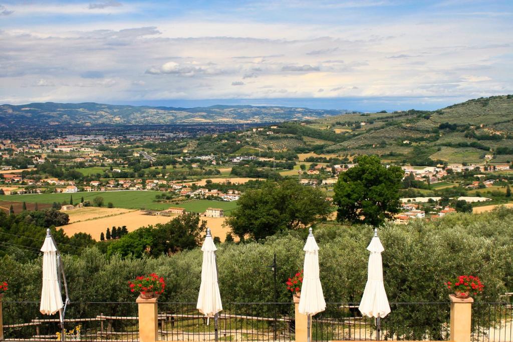 Agriturismo Le Vigne 폴리뇨 외부 사진